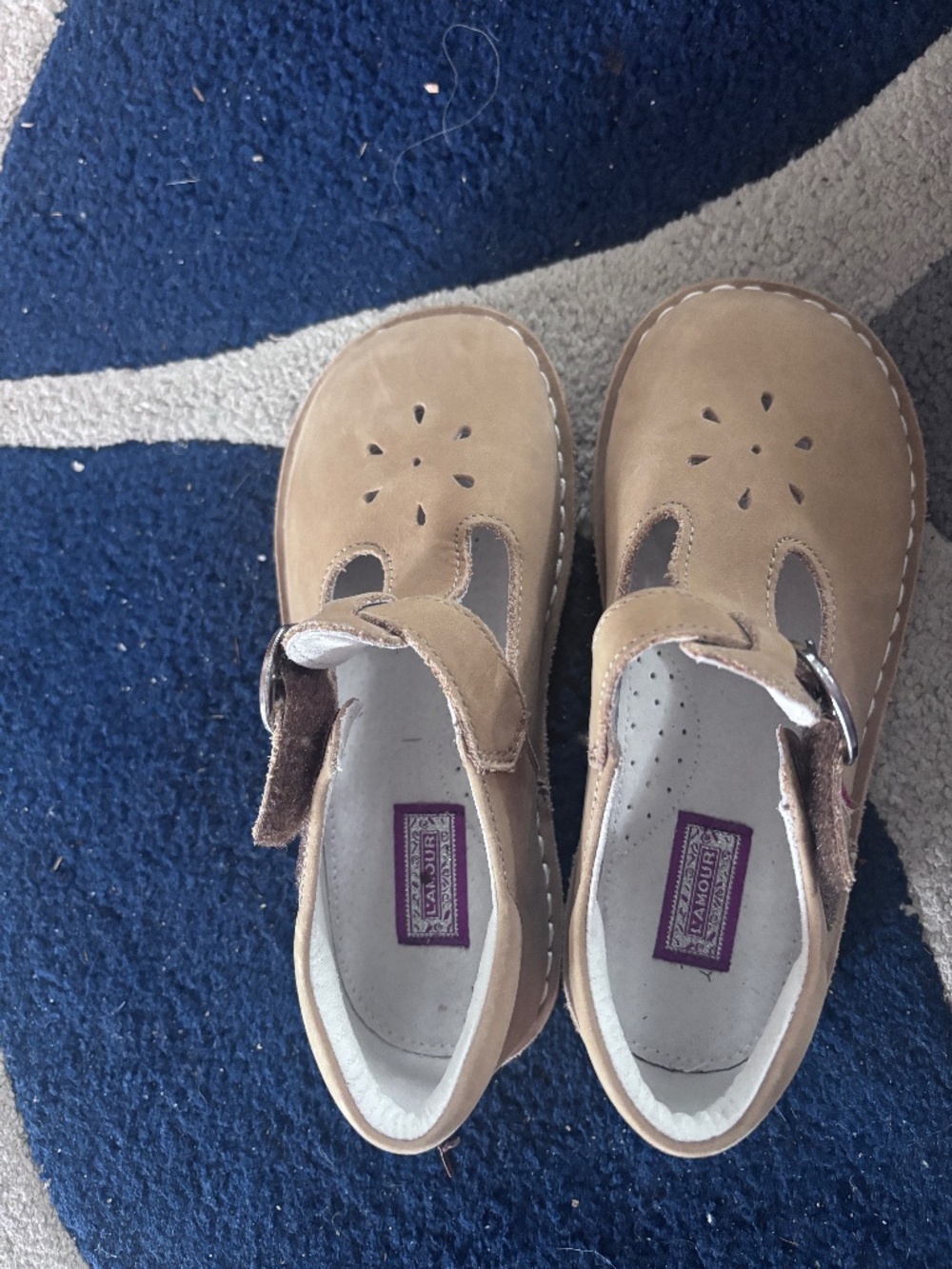 L'amour shoe girls size 13